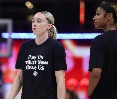 曾发表对球队不满言论！多队有意追求芝加哥天空球星安吉尔-里斯